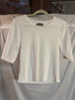 Abercrombie & Fitch Cream Short Sleeve Crewneck Tee